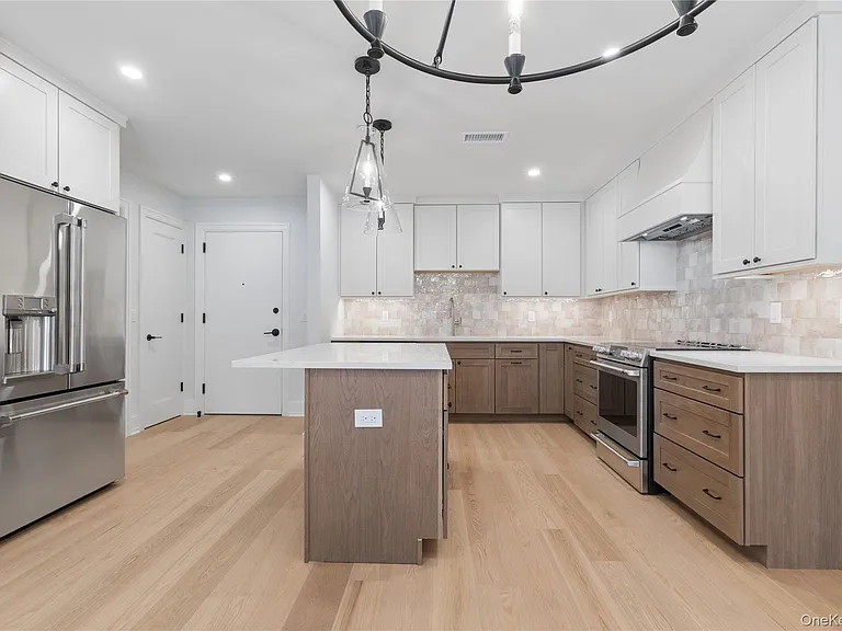 25 S Riverside Ave #207 — Photo 4