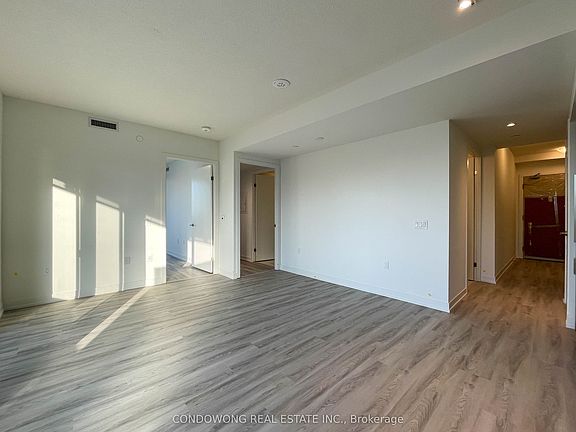 5th image of 55 Cooper St #2105