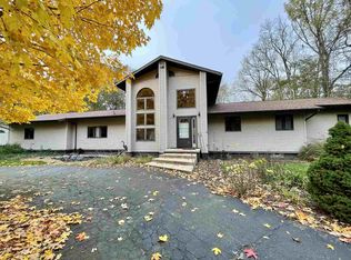 16970 10b Rd, Plymouth, IN 46563