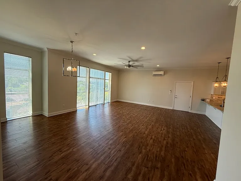 196 W Main St #6 — Photo 4