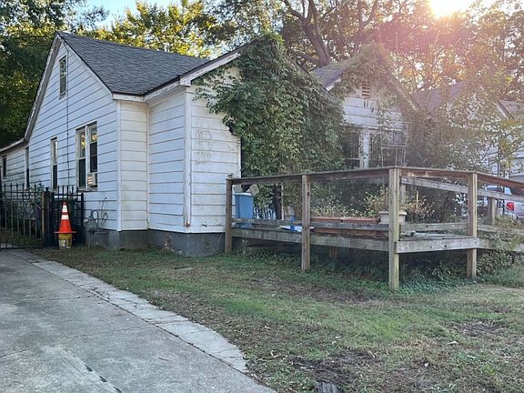 3rd image of 3323 Coleman Ave