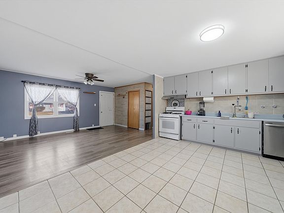 4th image of 728 Farragut Ave