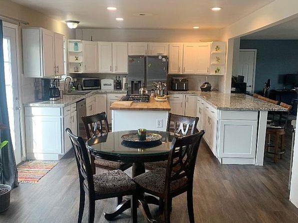 271 Pleasant Knoll Rd