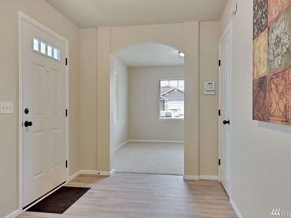 4th image of 1312 Daffodil Ave NE