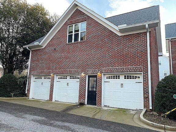 4th image of 328 Landing Dr Building 7