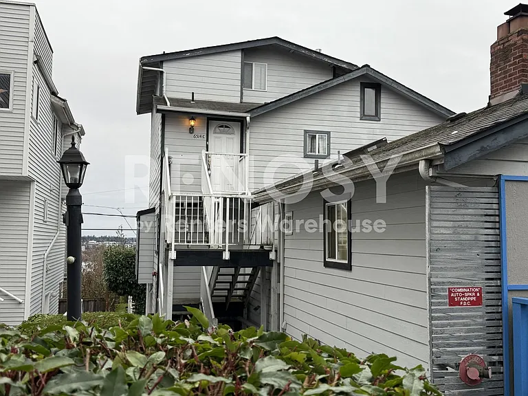 6514 Phinney Ave N #C — Photo 1
