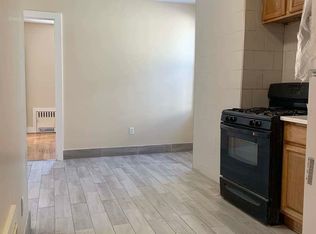 690 E 5th St #2L, Brooklyn, NY 11218