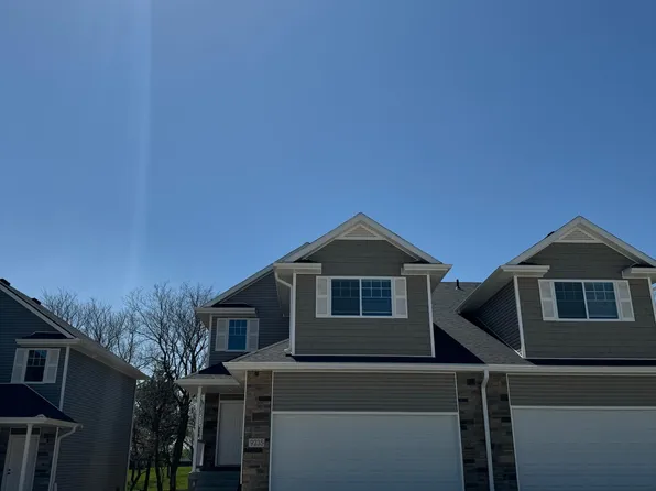 9235 Peregrine Rd, Lincoln, NE 68505