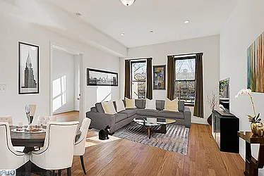 Rented by R New York