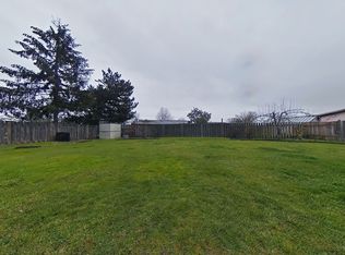 2 Bedroom Duplex ~ Close to 9th Street ~ Pet Friendly, Corvallis, OR 97330