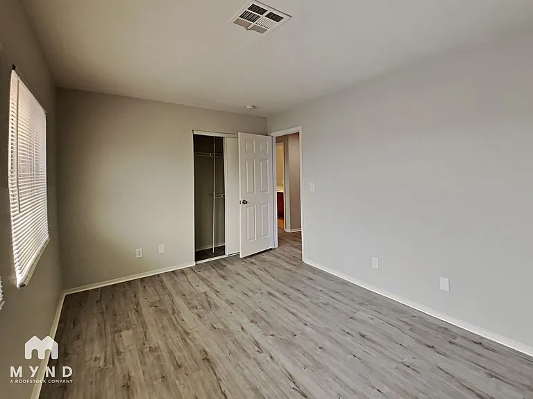 245 Farlin Cir — Photo 28