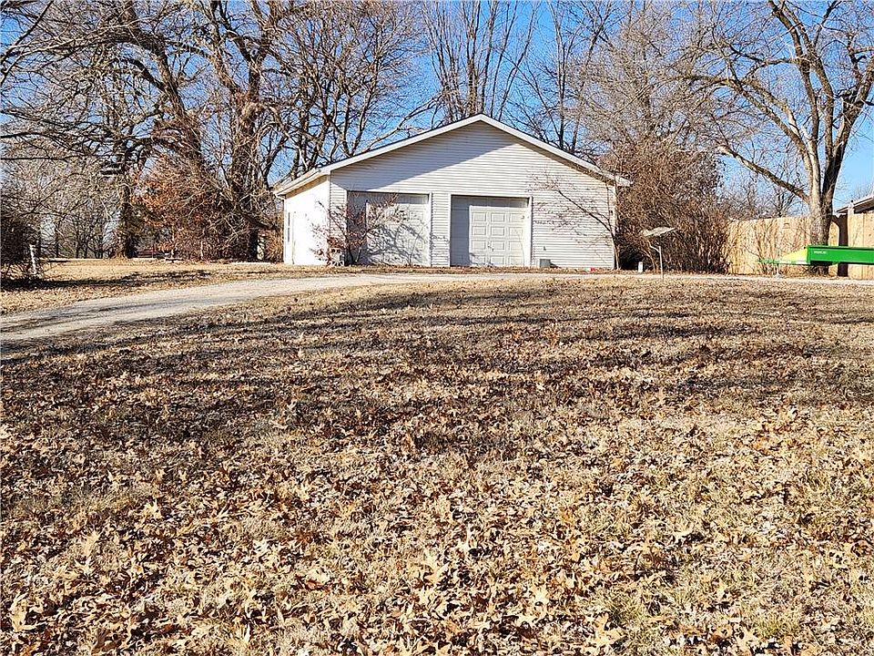 2nd image of Blueberry Dr