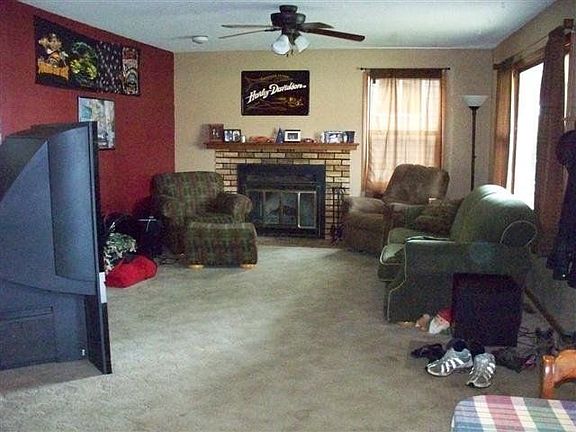 3rd image of 521 E Watonwan St