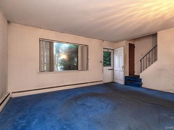 3rd image of 72 Twin Avenue