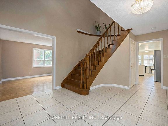 5th image of 24 Soho Cres