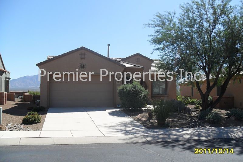 1693 W Placita Canoa Azul