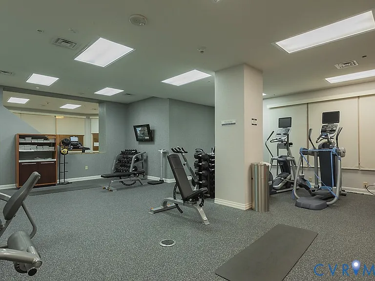 230 N 6th St #U325 — Photo 23