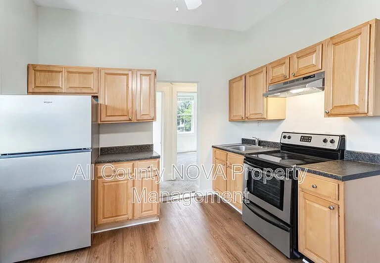 8753 Signal Hill Rd #3 — Photo 7