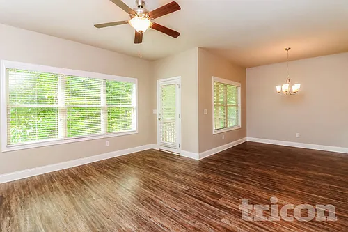 483 Ireland Ln Photo 1
