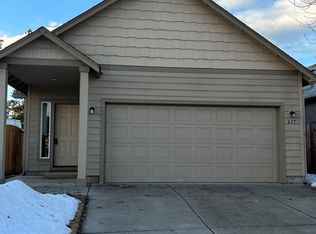617 SE Glencoe Pl, Bend, OR 97702