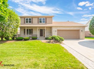 16861 Swift Arrow Dr, Lockport, IL 60441