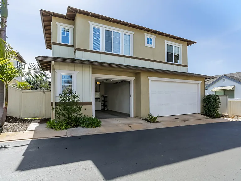 3170 Levante St — Photo 10