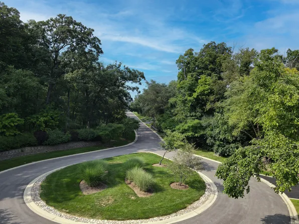 110 Remington Dr, Barrington, IL 60010