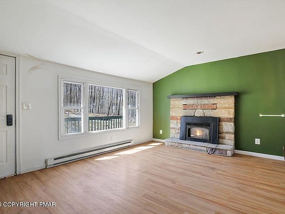 3rd image of 2373 Locust Ridge Rd