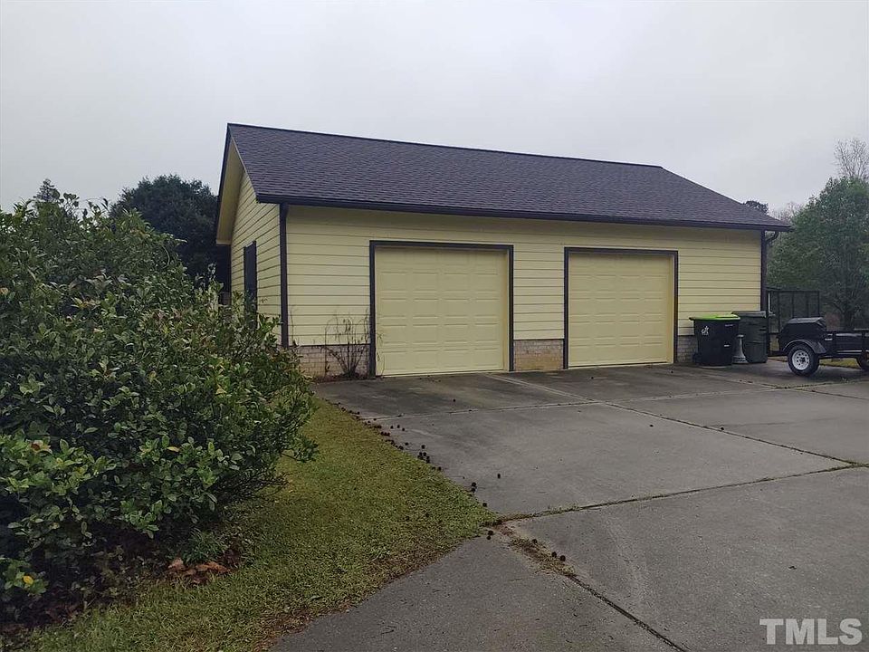 2nd image of 373 Spence Mill Rd