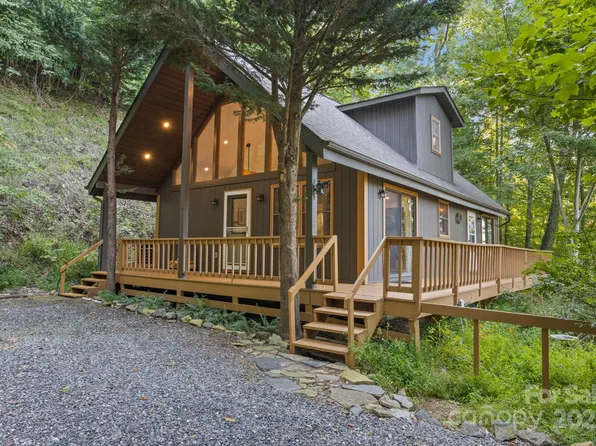 220 Settlers Ridge Rd, Burnsville, NC 28714