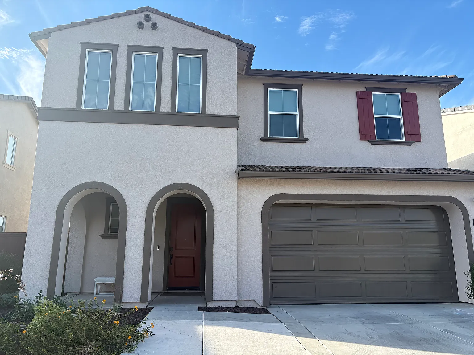 4 bed, 2.5 bath, 1935 sqft, $3,295 — Photo 2