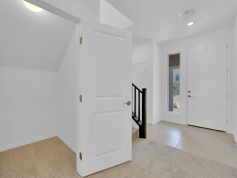 10462 Emerald Rye St — Photo 9