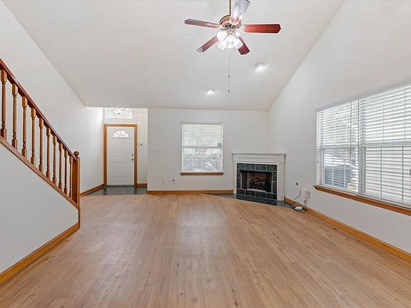 5th image of 2510 Golden Park Ln