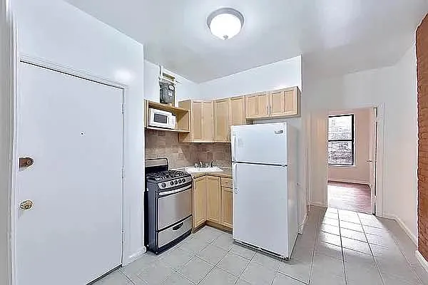 Rented by Oxford Property Group | media 8