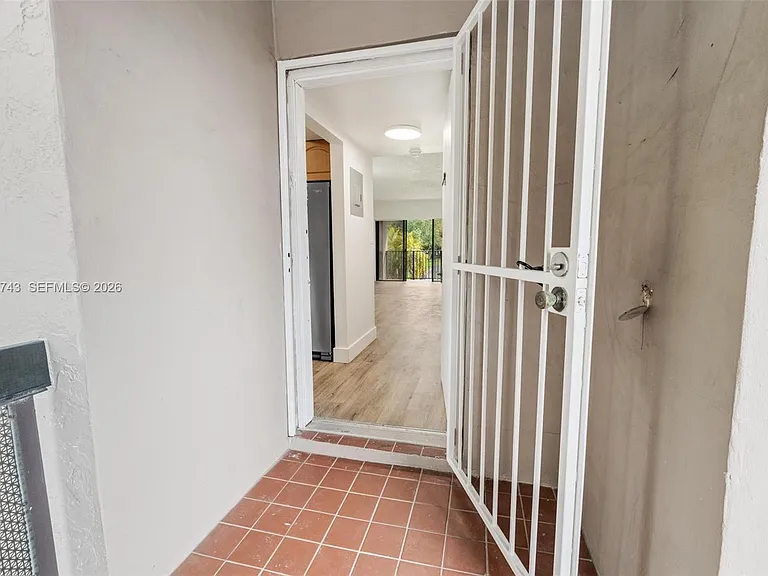 210 W Park Dr #2052 — Photo 28