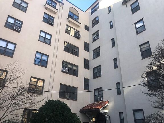 2nd image of 17 N Chatsworth Ave APT 3J