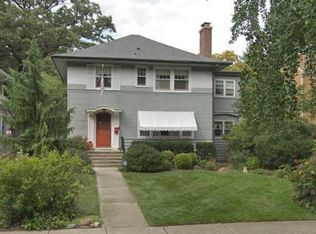 610 Maple Ave, Wilmette, IL 60091