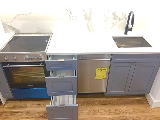 Rented by HCO NY | media 28