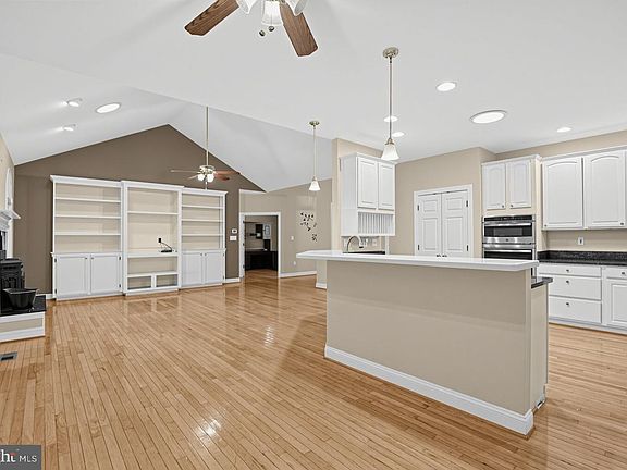 5th image of 6050 Deepdeen Pl