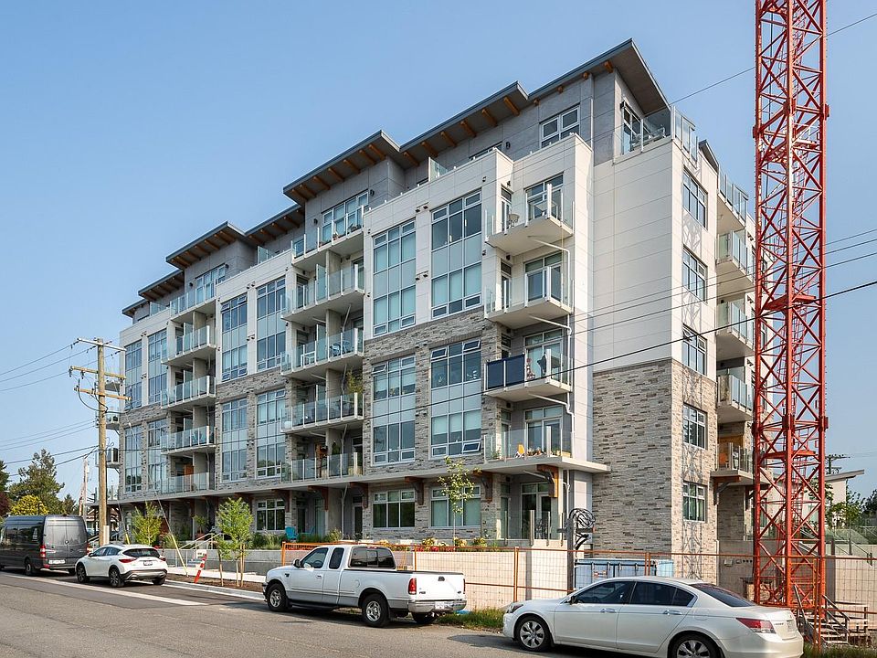 916 Lyall St Esquimalt, BC, V9A5E6 Apartments for Rent Zillow