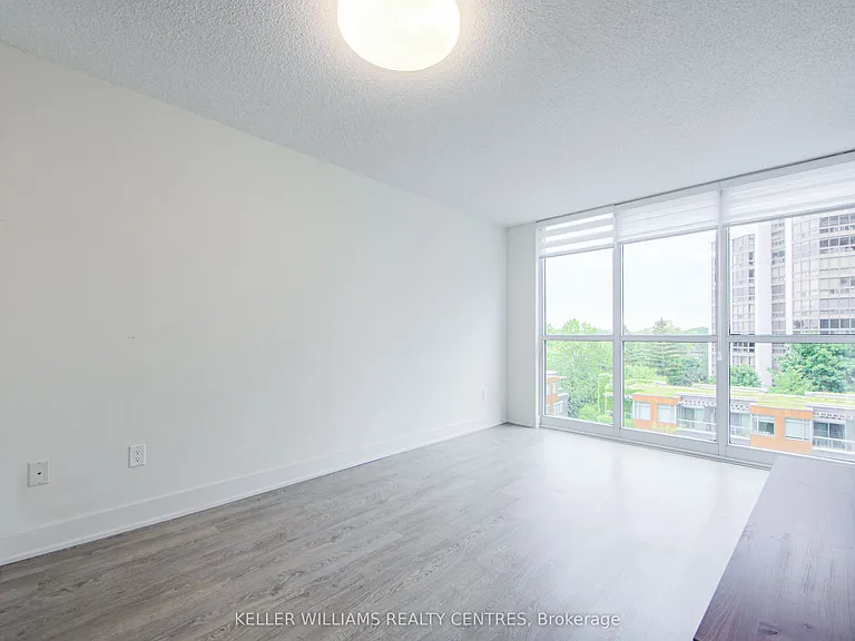 88 Sheppard Ave E #511 — Photo 11