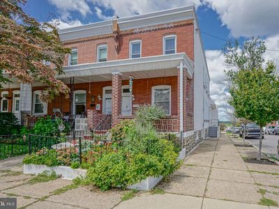 576 Hermitage St, Philadelphia, PA, 19128