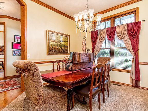909 E Valley View (10)