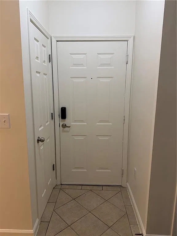 2 bed, 2.0 bath, 1168 sqft, $2,200 — Photo 3