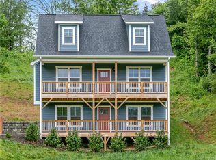 6 Arrow Cove Rd, Weaverville, NC 28787