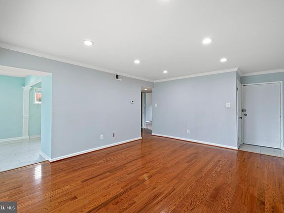 5th image of 6290 Rose Hill Ct #62-B