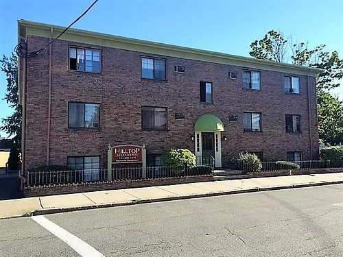 75 Winthrop St Photo 1