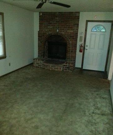 3rd image of 1012 S Leslie St