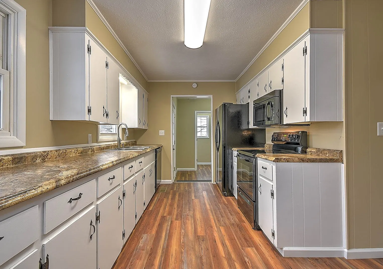 110 Ridgeview Drive — Photo 2