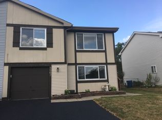3862 Brookbank Dr, Hanover Park, IL